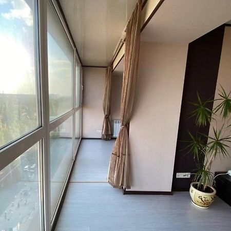 Проспект Мира 35 Апартаменты Krivoy Rog Exterior foto